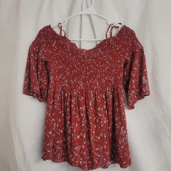 Rue 21 Women's Large Off-Shoulder Red Floral Stretchy Boho Blouse - Picture 3 of 6